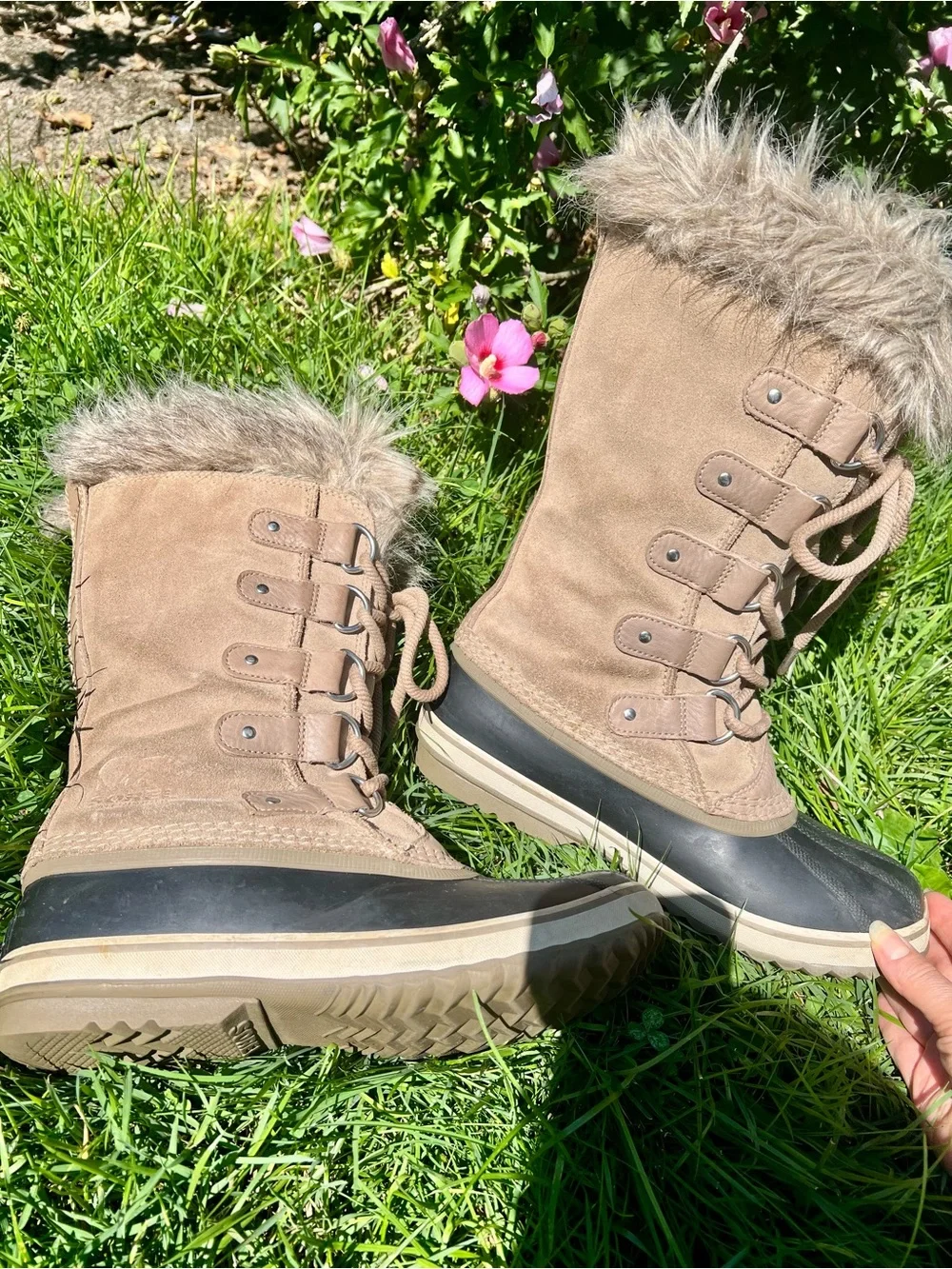 Women Sorel Joan of Arctic Tall Snow Boat Gently Preowned Classic Fur Lined 9